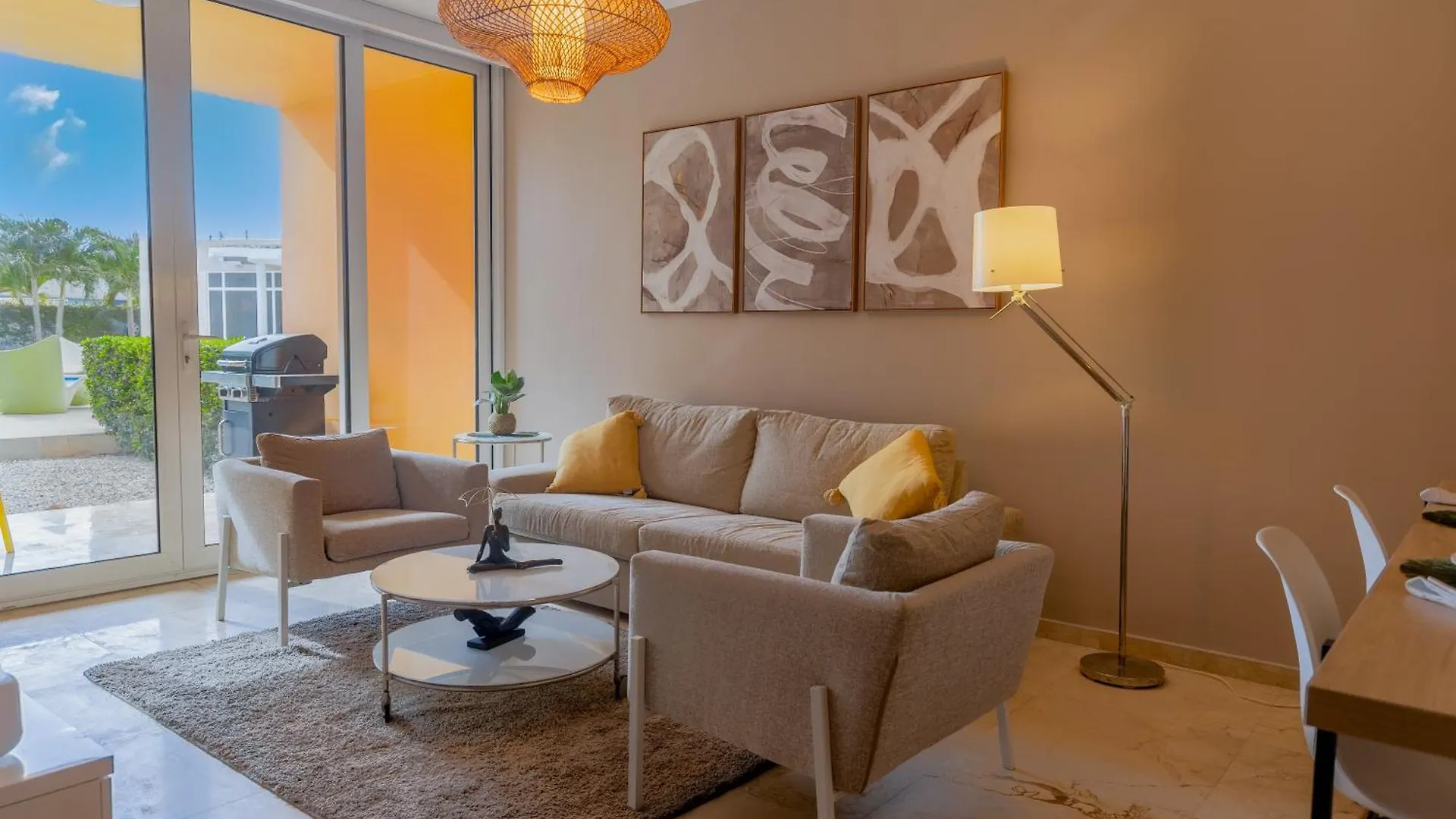 Modern Ground Level Condo, 2 Bedrooms, Direct Pool Access 棕榈滩