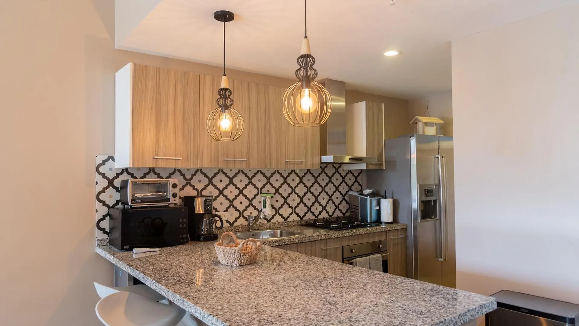 Modern Ground Level Condo, 2 Bedrooms, Direct Pool Access 棕榈滩 0*,